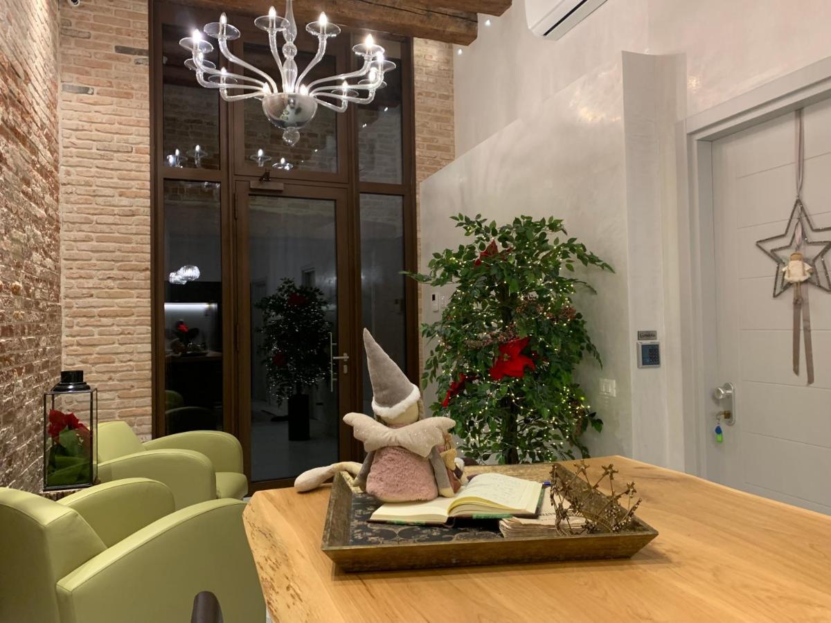 Al Pozzo Di Luce Venezia Suites Buitenkant foto
