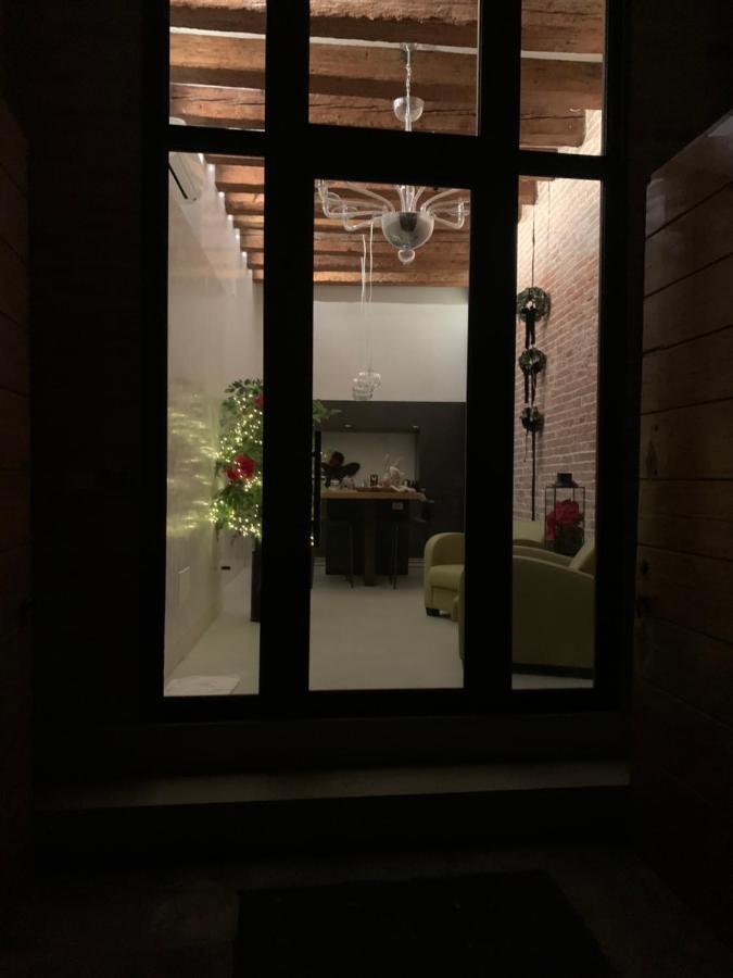 Al Pozzo Di Luce Venezia Suites Buitenkant foto