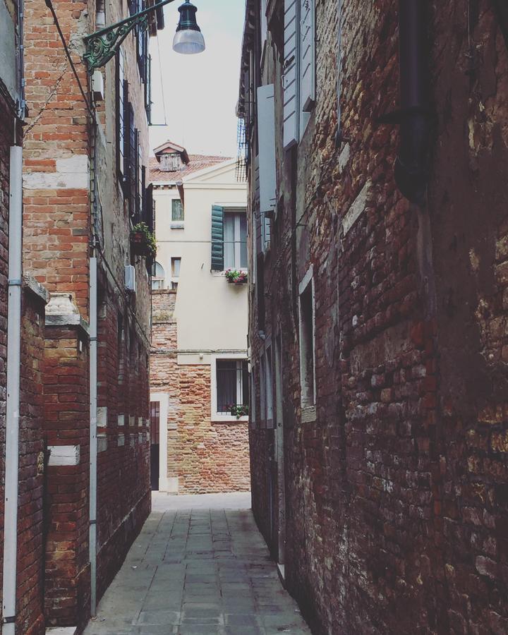 Al Pozzo Di Luce Venezia Suites Buitenkant foto